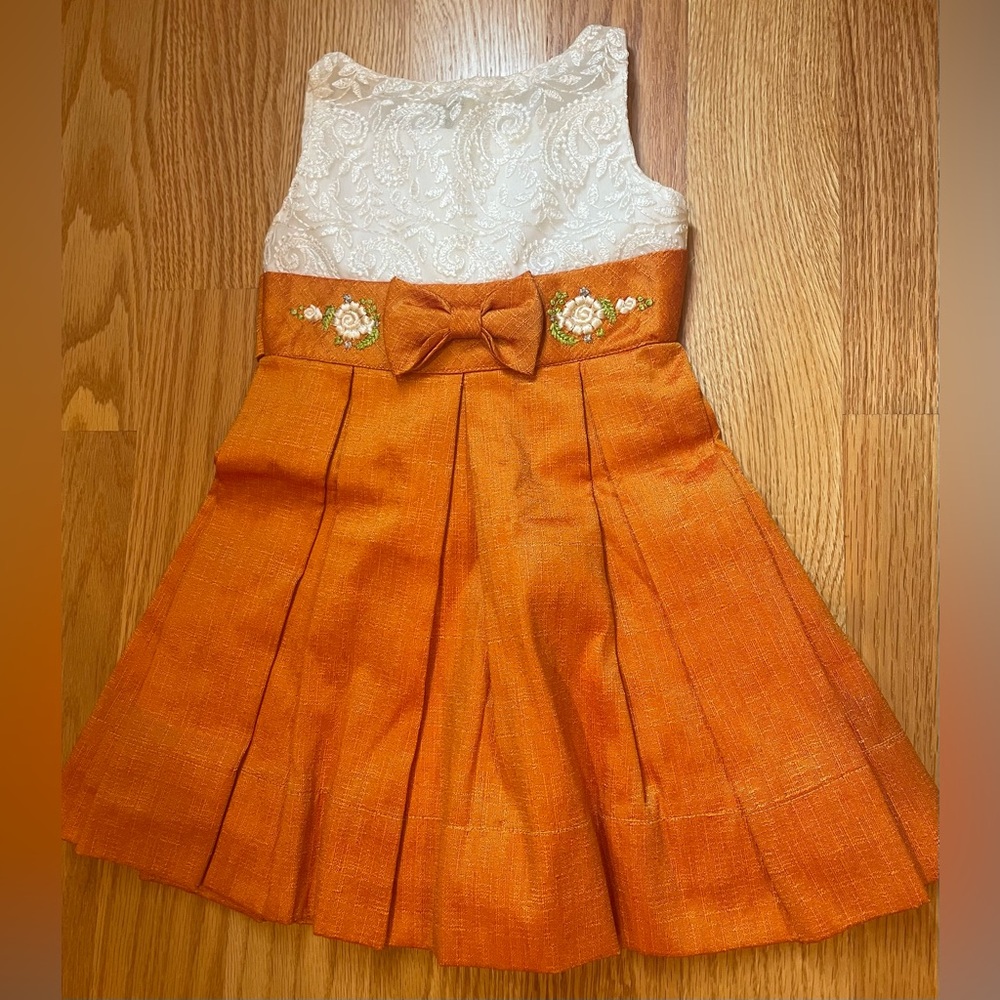 NWOT Beautiful toddler dress